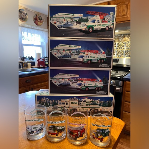 4 MIB 1990s Hess Trucks Bundle plus Set of 1996 Hess Truck Glasses, Mint - Picture 1 of 15
